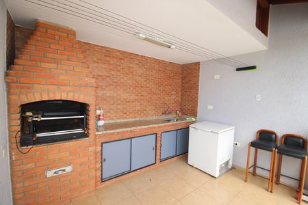 Casa à venda com 145m², 2 quartos e 1 vagaÁrea de Serviço