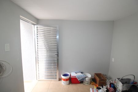 Casa à venda com 145m², 2 quartos e 1 vagaÁrea de Serviço - Quarto