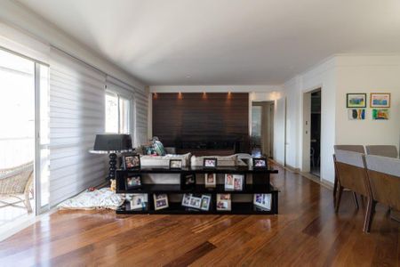 Apartamento à venda com 3 quartos, 136m² em Pompeia, São Paulo