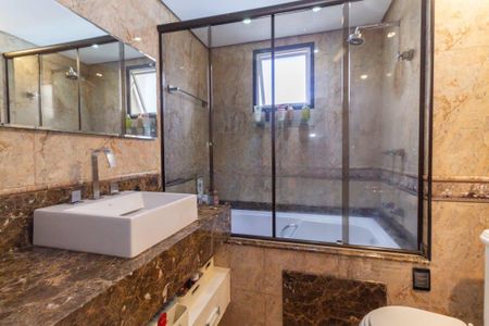 Apartamento à venda com 136m², 3 quartos e 3 vagas