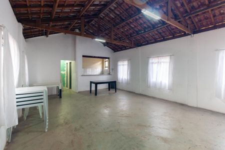 Apartamento à venda com 70m², 2 quartos e 1 vaga Apartamento à venda com 70m², 2 quartos e 1 vagaÁrea comum - Salão de festas