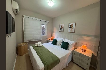 Quarto de apartamento à venda com 2 quartos, 61m² em Jardim Leonor, São Paulo