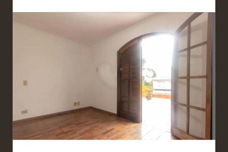 Casa de condomínio à venda com 130m², 3 quartos e 1 vaga
