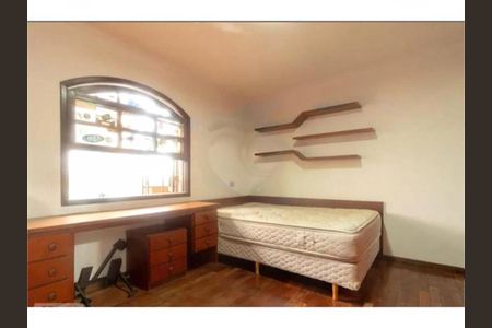 Casa de condomínio à venda com 130m², 3 quartos e 1 vaga