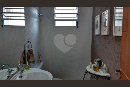 Casa à venda com 194m², 3 quartos e 3 vagas