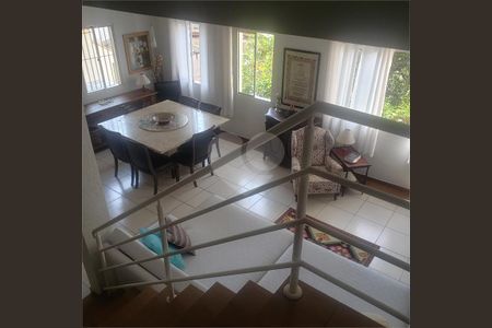 Casa à venda com 194m², 3 quartos e 3 vagas