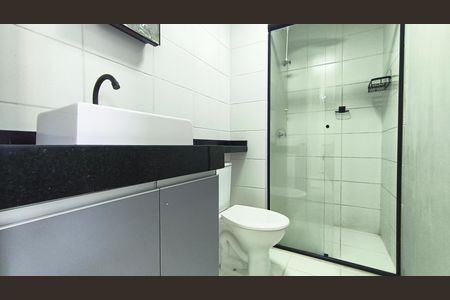 Apartamento para alugar com 35m², 2 quartos e sem vaga Apartamento para alugar com 35m², 2 quartos e sem vagaBanheiro social