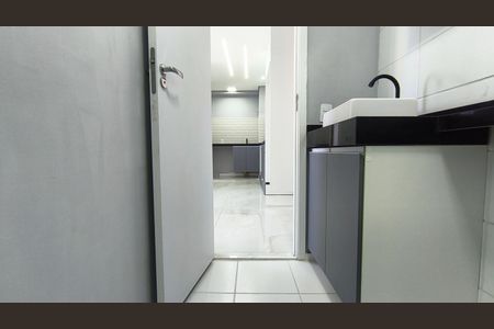 Apartamento para alugar com 35m², 2 quartos e sem vaga Apartamento para alugar com 35m², 2 quartos e sem vagaBanheiro social