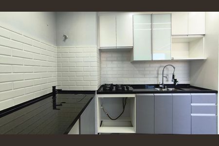 Apartamento para alugar com 35m², 2 quartos e sem vaga Apartamento para alugar com 35m², 2 quartos e sem vagaCozinha e Área de Serviço