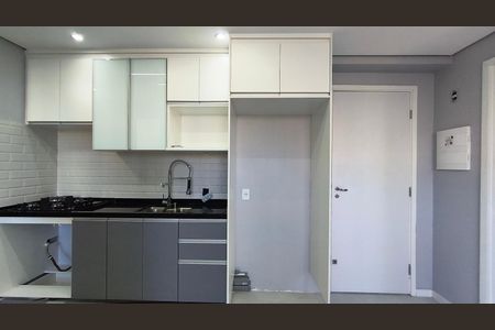 Apartamento para alugar com 35m², 2 quartos e sem vaga Apartamento para alugar com 35m², 2 quartos e sem vagaCozinha e Área de Serviço