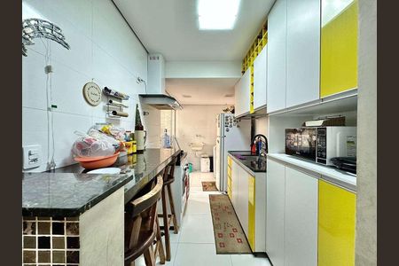 Apartamento à venda com 77m², 3 quartos e 1 vaga