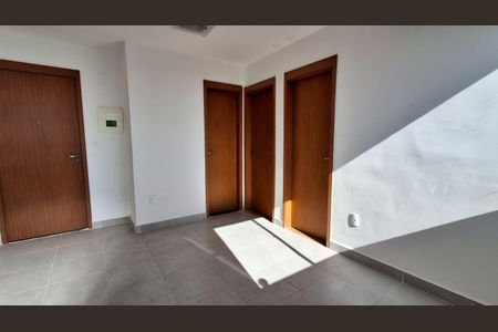 Apartamento para alugar com 36m², 2 quartos e 1 vaga Apartamento para alugar com 36m², 2 quartos e 1 vagaSala