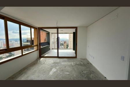 Apartamento à venda com 3 quartos, 211m² em Sumaré, São Paulo