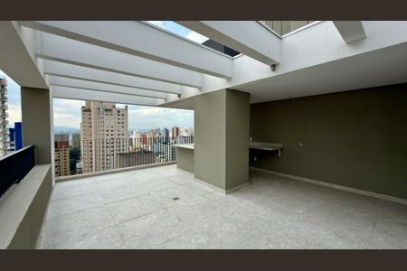 Apartamento à venda com 3 quartos, 211m² em Sumaré, São Paulo