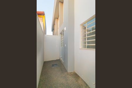 Casa para alugar com 120m², 2 quartos e 2 vagas Casa para alugar com 120m², 2 quartos e 2 vagasÁrea externa/Fundos