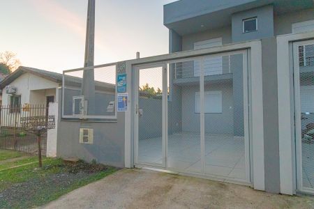 Casa para alugar com 120m², 2 quartos e 2 vagas Casa para alugar com 120m², 2 quartos e 2 vagasFachada