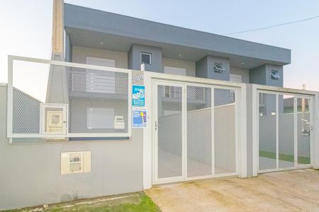 Casa para alugar com 120m², 2 quartos e 2 vagas Casa para alugar com 120m², 2 quartos e 2 vagasFachada