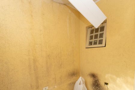 Casa de condomínio à venda com 132m², 3 quartos e 2 vagas Casa de condomínio à venda com 132m², 3 quartos e 2 vagasVaranda