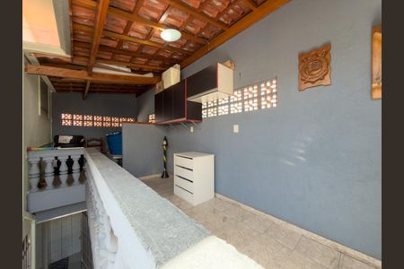 Casa à venda com 127m², 3 quartos e 2 vagas
