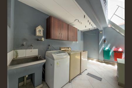 Casa à venda com 3 quartos, 127m² em Vila Macedopolis, São Paulo