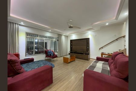 Casa à venda com 3 quartos, 127m² em Vila Macedopolis, São Paulo