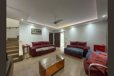 Casa à venda com 127m², 3 quartos e 2 vagas