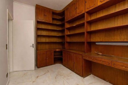 Casa à venda com 3 quartos, 390m² em Vila Rosalia, Guarulhos