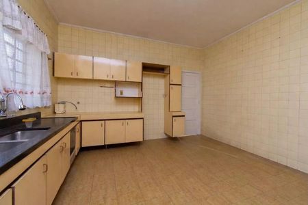 Casa à venda com 3 quartos, 390m² em Vila Rosalia, Guarulhos