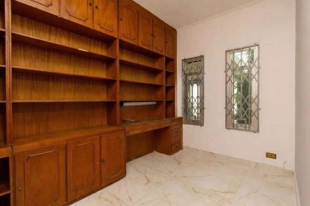 Casa à venda com 3 quartos, 390m² em Vila Rosalia, Guarulhos