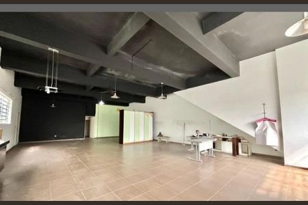 Casa à venda com 574m², 4 quartos e 4 vagas