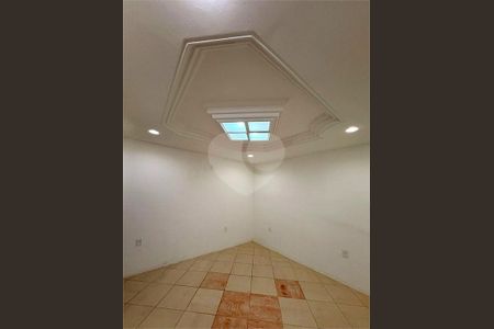 Casa à venda com 70m², 2 quartos e 1 vaga