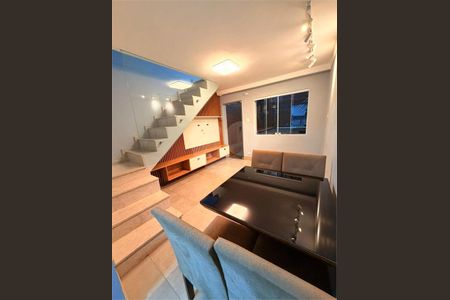Casa à venda com 70m², 2 quartos e 1 vaga