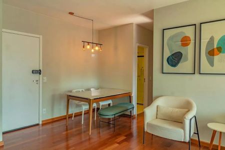 Apartamento à venda com 64m², 2 quartos e 1 vaga