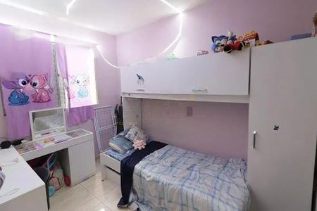 Apartamento à venda com 2 quartos, 40m² em Padroeira, Osasco