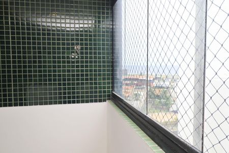 Apartamento para alugar com 2 quartos, 60m² em Jardim Armação, Salvador