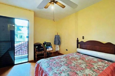Casa à venda com 3 quartos, 214m² em Vila Galvão, Guarulhos