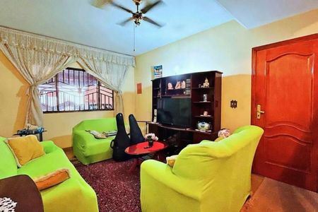 Casa à venda com 3 quartos, 214m² em Vila Galvão, Guarulhos