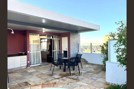 Apartamento à venda com 150m², 3 quartos e sem vaga