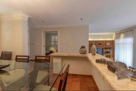 Casa à venda com 3 quartos, 570m² em São Bento, Belo Horizonte