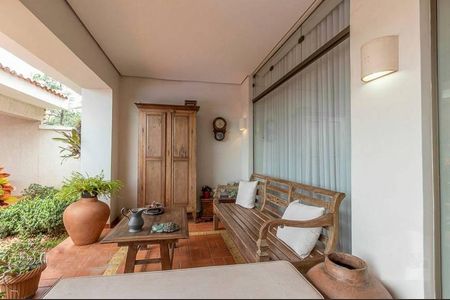 Casa à venda com 3 quartos, 570m² em São Bento, Belo Horizonte