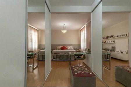 Casa à venda com 3 quartos, 570m² em São Bento, Belo Horizonte
