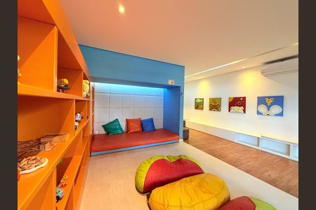 Apartamento à venda com 93m², 2 quartos e 2 vagas