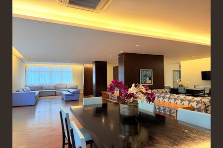 Apartamento à venda com 93m², 2 quartos e 2 vagas