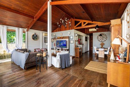Casa à venda com 2 quartos, 137m² em Sapê, Niterói