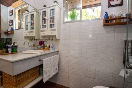 Casa à venda com 137m², 2 quartos e 2 vagas