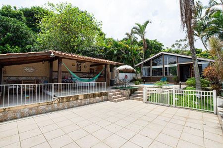 Casa à venda com 137m², 2 quartos e 2 vagas