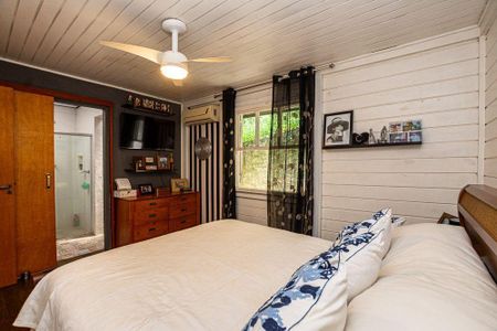 Casa à venda com 2 quartos, 137m² em Sapê, Niterói
