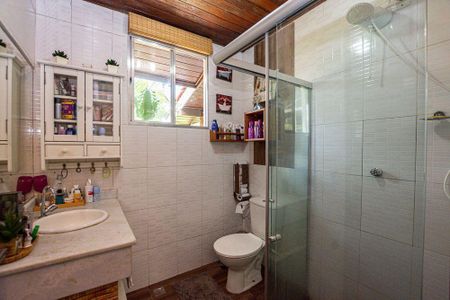 Casa à venda com 137m², 2 quartos e 2 vagas