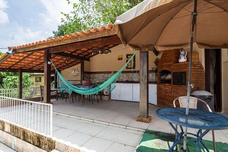 Casa à venda com 137m², 2 quartos e 2 vagas