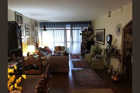 Apartamento à venda com 3 quartos, 190m² em Moema, São Paulo